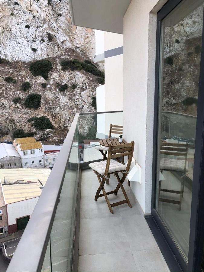 Cp High Floor Luxury Studio With Sea View Apartment Gibraltar Exterior photo